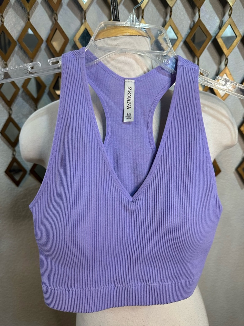 NWT Zenana Ribbed V-Neck Seamless Crop Tank